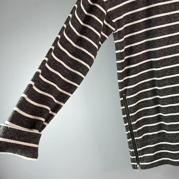 LOFT Factory Side Zip Top Grey Striped Crewneck Long Sleeve Baggy Size S - Picture 5 of 10